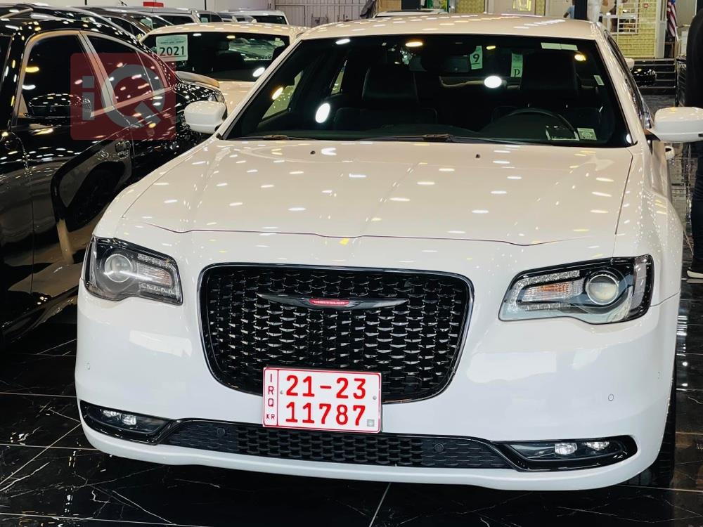 كرايسلر 300